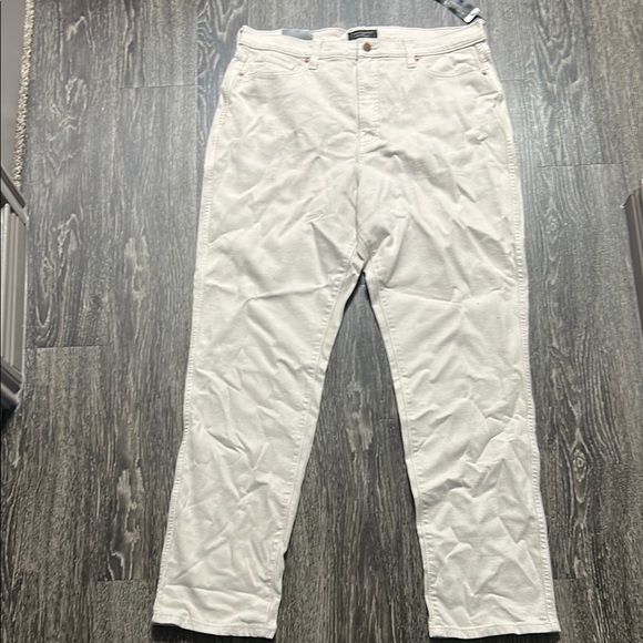 Banana Republic Cream Corduroy Pants - Picture 1 of 5